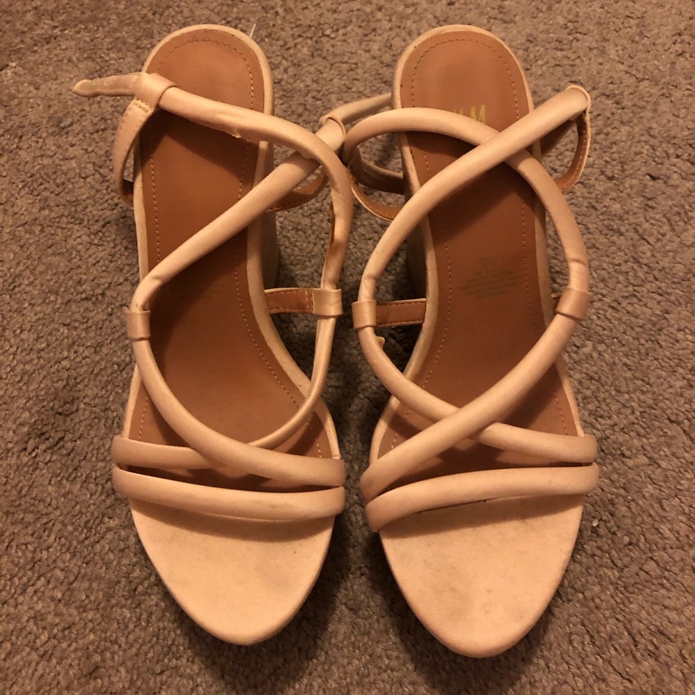 Wedge shoes